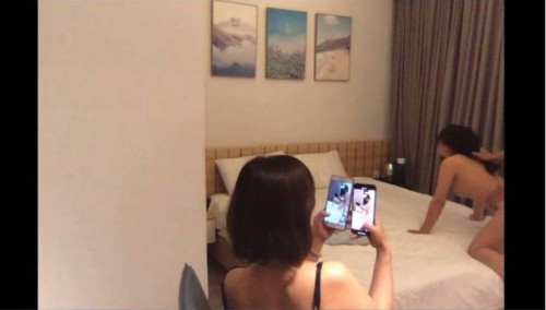 Clip sex đứng quay video bạn trai đâm lút cán con bạn thân kêu banh phòng