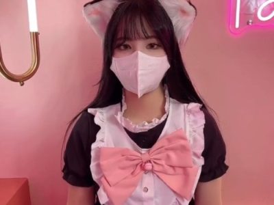 Em hầu gái cosplay mèo dâm đãng lồn đẹp không lông